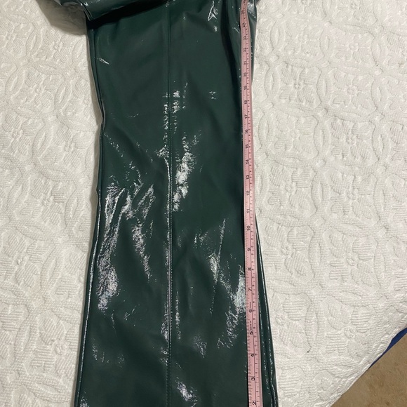 Green vinyl like ladies slacks. Size Large NWOT - Picture 3 of 8